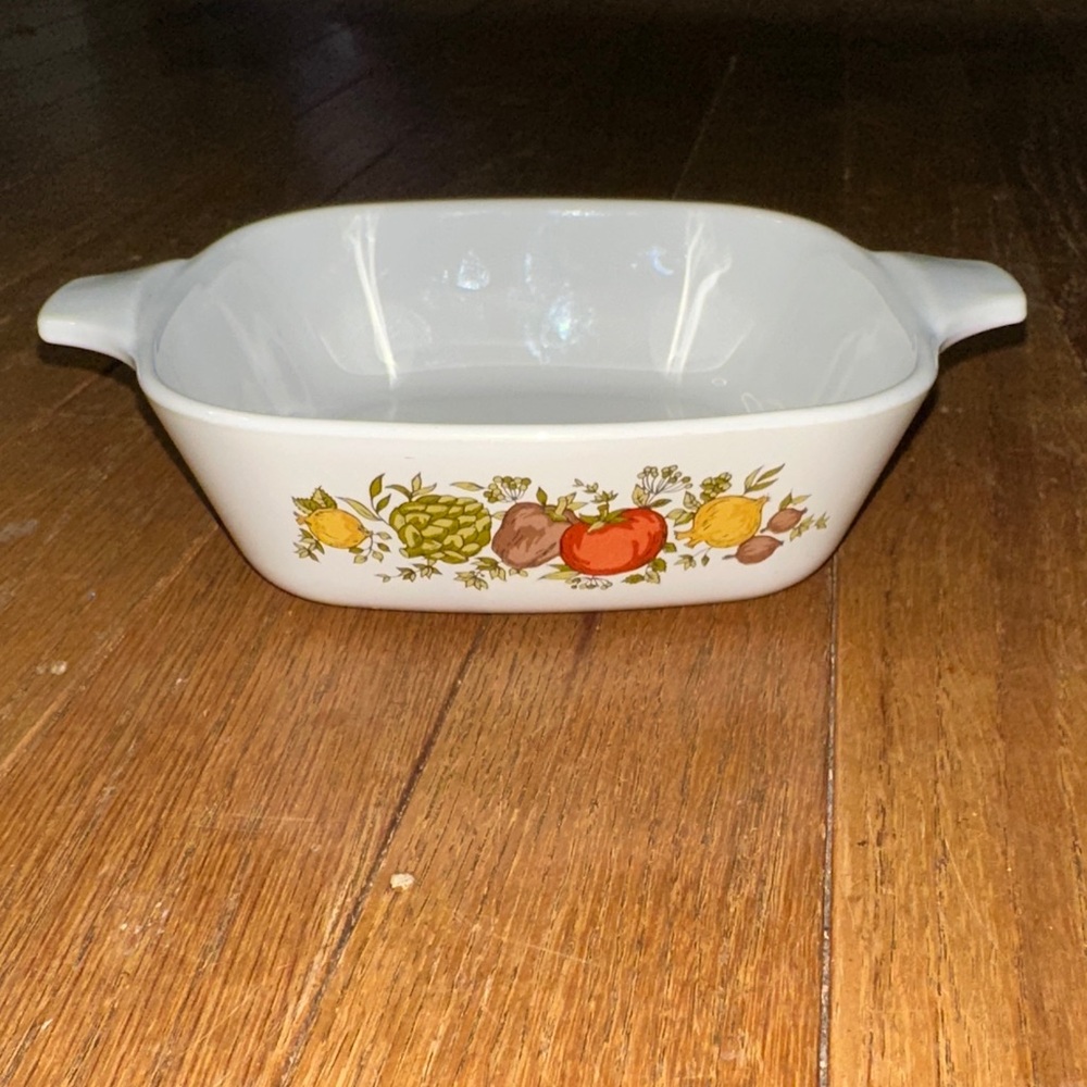 Vintage Corning Ware mini casserole dish